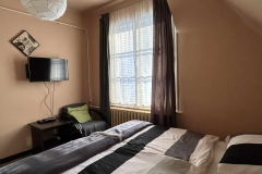 a41e369b-6f6e-409c-975d-802e45447ad4